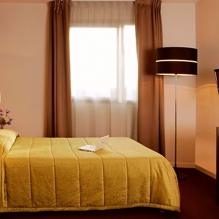 Appart'Hotel Vacanceole Paris Quai De Marne - Ex Adagio Nogent-sur-Marne Bilik gambar