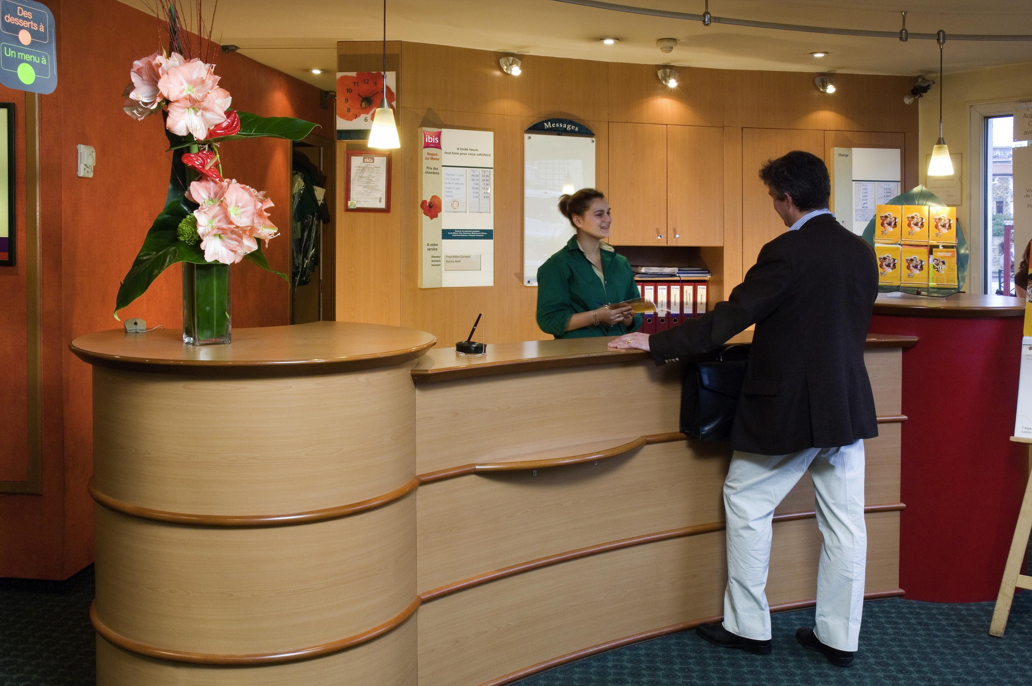 Appart'Hotel Vacanceole Paris Quai De Marne - Ex Adagio Nogent-sur-Marne Luaran gambar